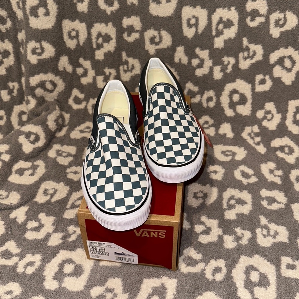Vans Classic Slip-on Checkerboard Sneakers 😍 color theory Stormy weather 😍